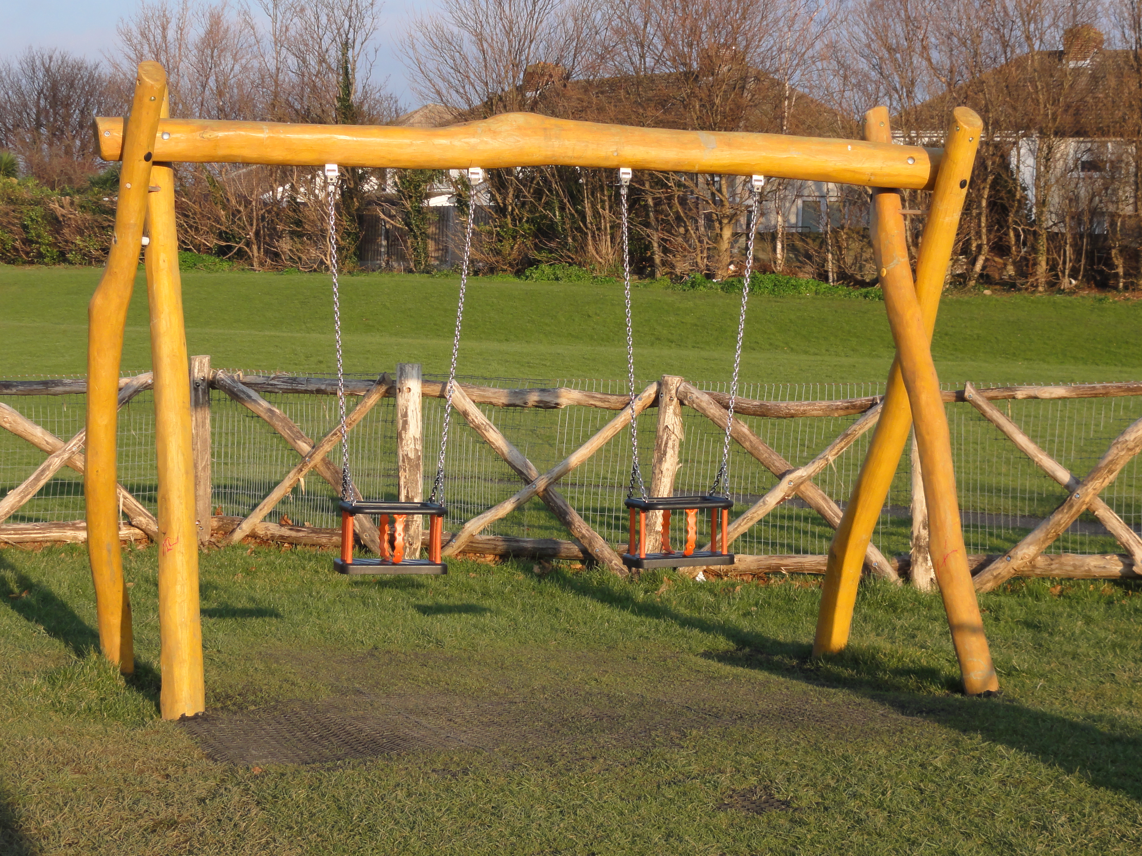 Swing with 2 cradle seats, h=2.0m - 4.002.02