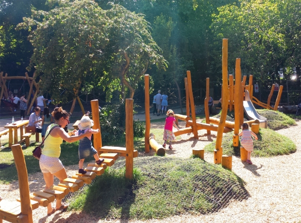 Balancing trail, Merrion Square Park